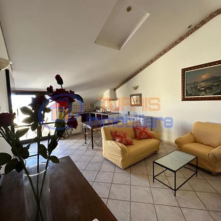 La Mansarda Di Via Galilei Apartamento Porto Torres Exterior foto
